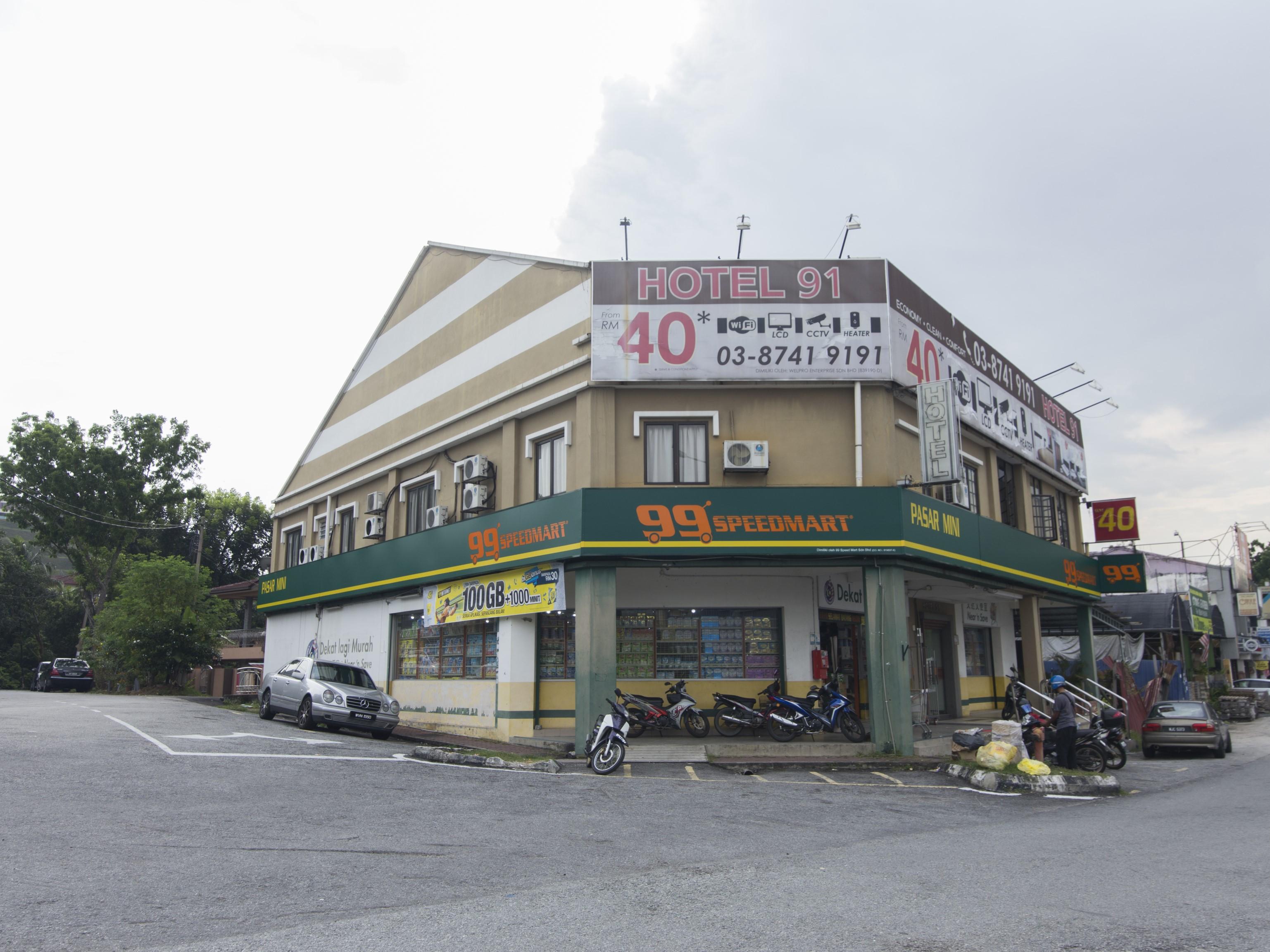 Oyo 91130 Hotel 91 Bukit Mewah Kajang Eksteriør bilde