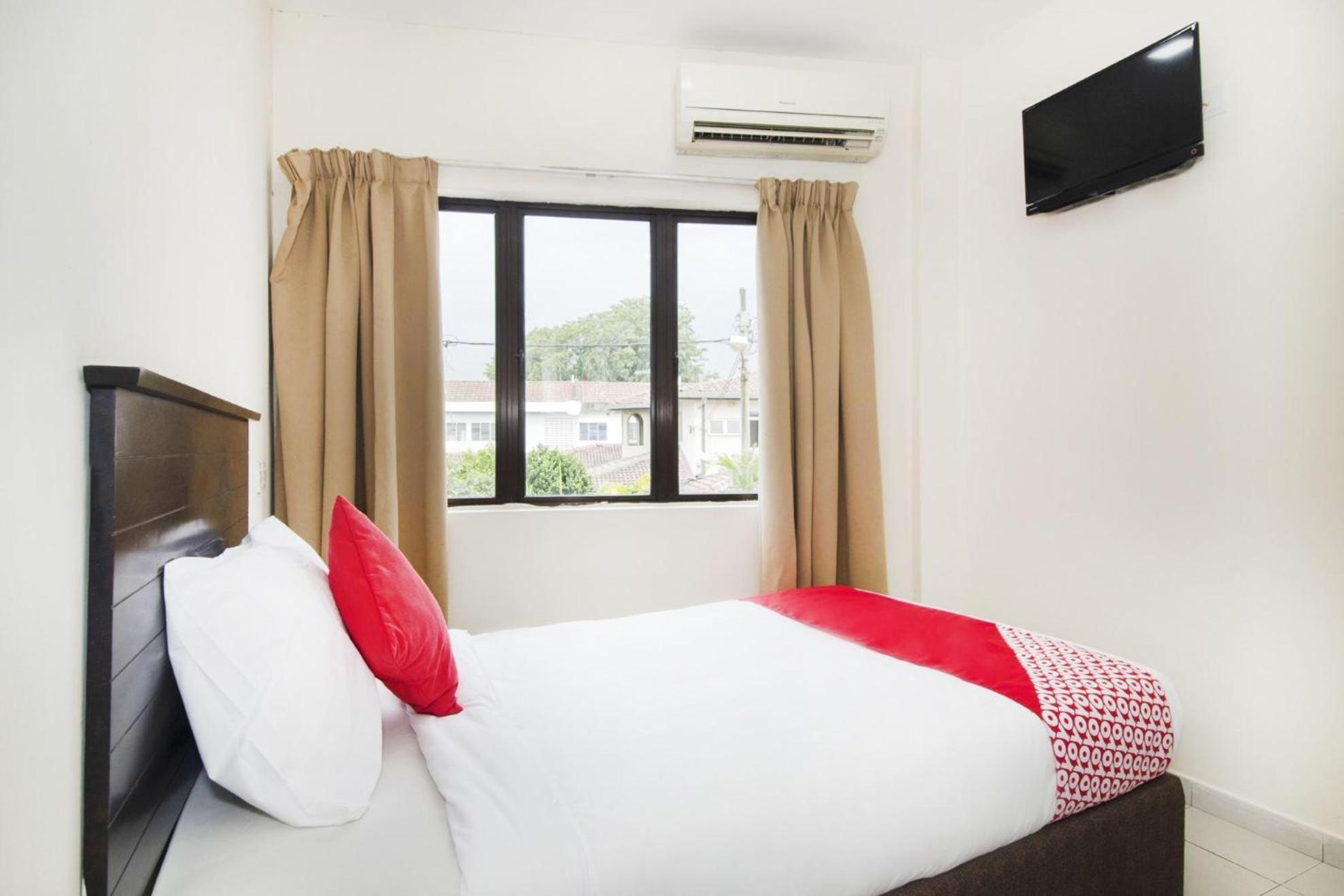 Oyo 91130 Hotel 91 Bukit Mewah Kajang Eksteriør bilde