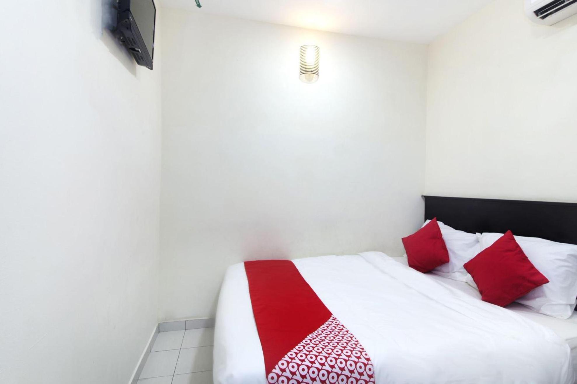 Oyo 91130 Hotel 91 Bukit Mewah Kajang Eksteriør bilde