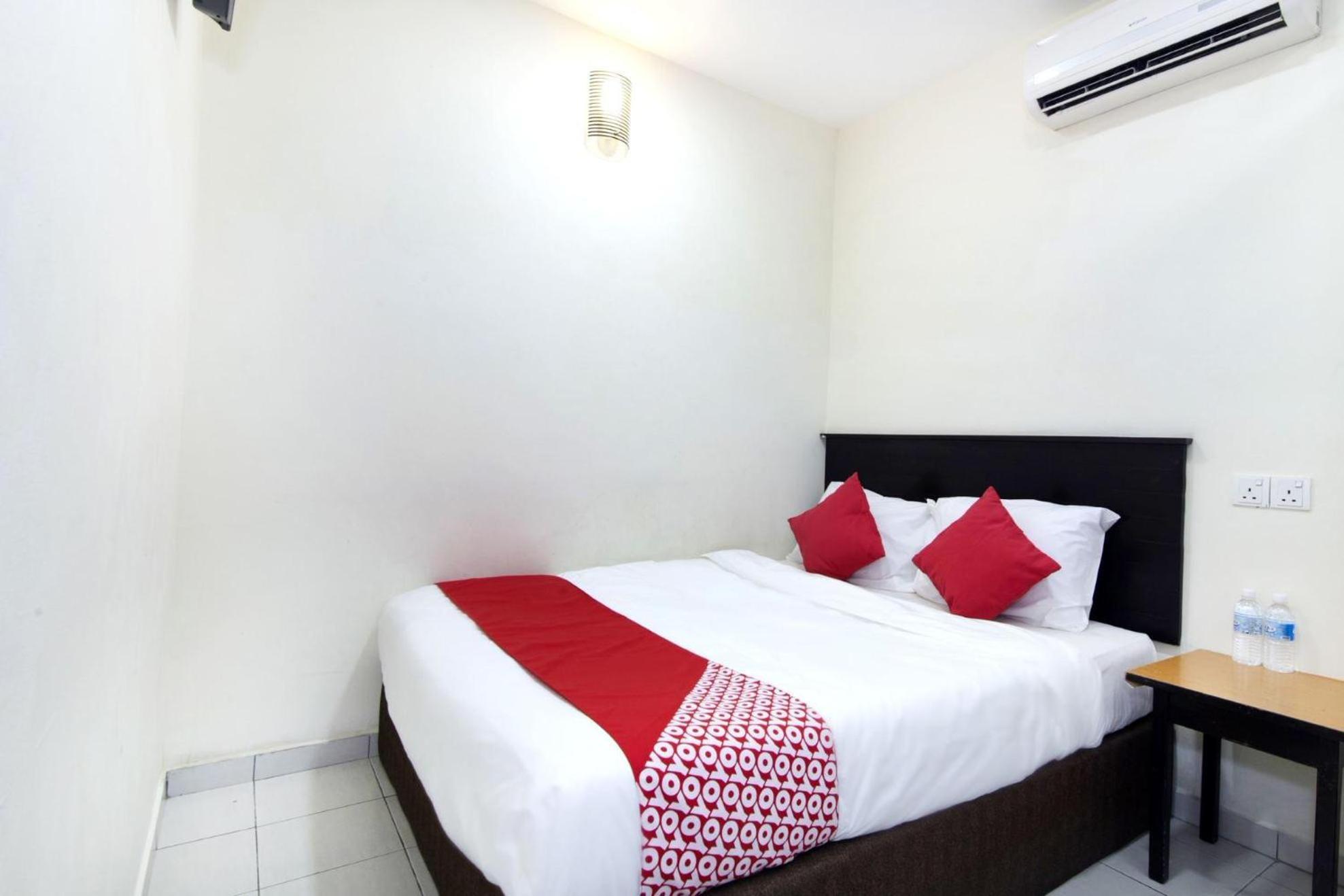 Oyo 91130 Hotel 91 Bukit Mewah Kajang Eksteriør bilde